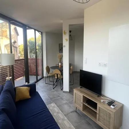 Apartment For 2 People *
